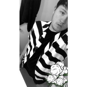 Meet your Posher, Ethan